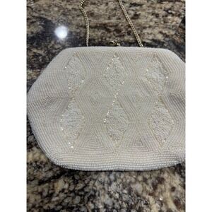 Vintage 1950's/60's Cream Glass Seed Beaded Handbag With Gold Chain